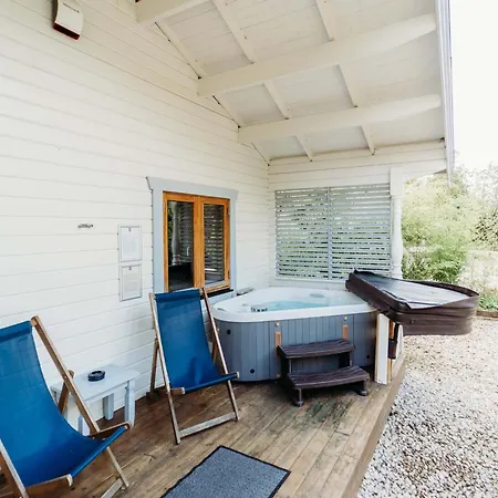 Restful Lodge Great Ayton With Hot Tub And On Site Bistro בית נופש *